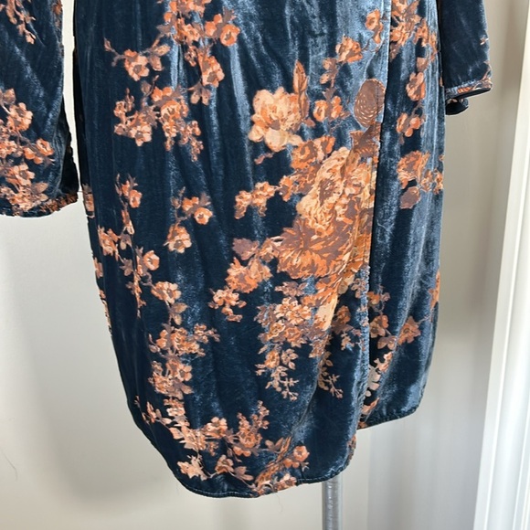 Anthropologie Eri and Ali Enya Velvet Burnout Wrap Dress Navy Blue Sz S NEW - Picture 6 of 14